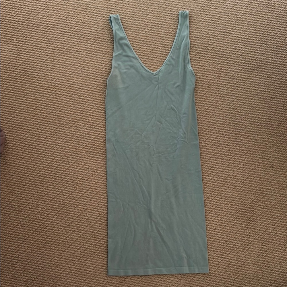 Sleek Green Sleeveless Dress